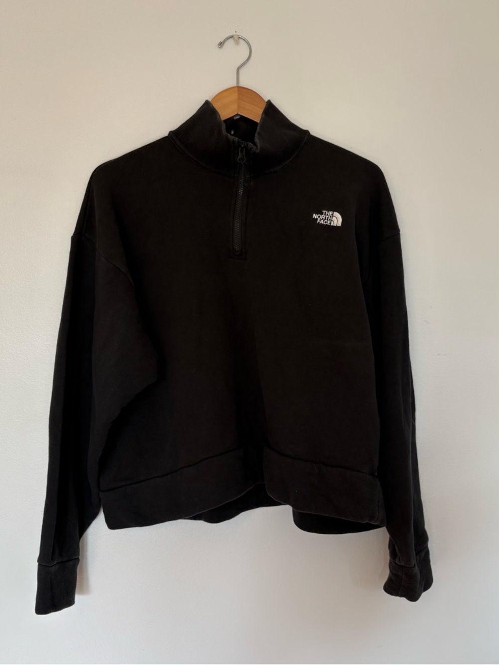 Women's black The North Face quarter zip